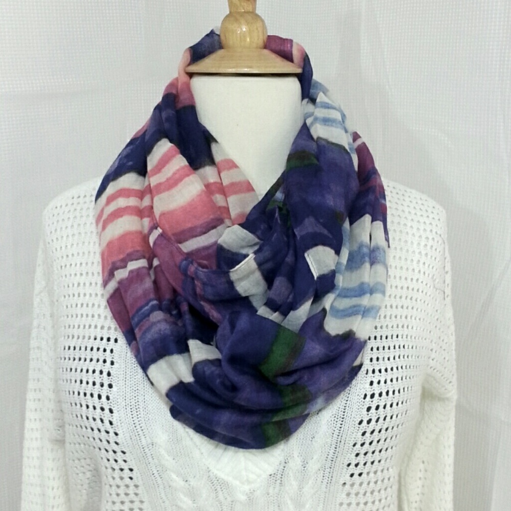 INFINITY LOOP Multicolor Scarf. NWT